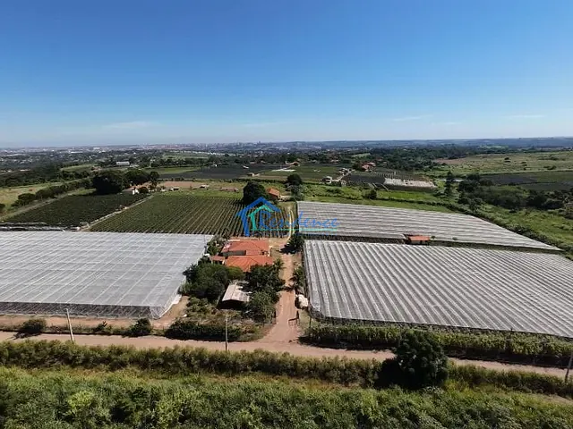 Sítio com 57300m², à venda, no bairro Chácaras Videiras de Itaici em Indaiatuba