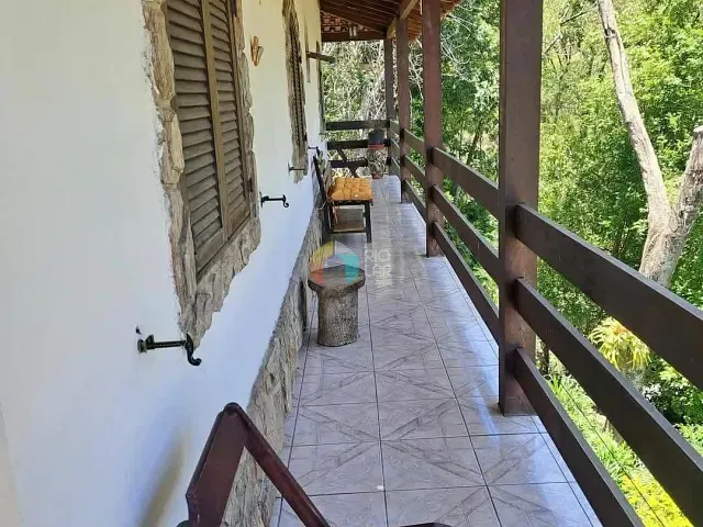Sítio com 2500m² 3 quartos e 3 banheiros, à venda, no bairro Posse em Petrópolis