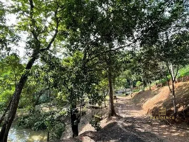 Sítio com 45000m² 2 quartos e 1 banheiro, à venda, no bairro Estrada do Papagaio em Pinheiral
