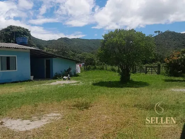Chácara 3 quartos e 1 banheiro, à venda, no bairro Ratones em Florianópolis