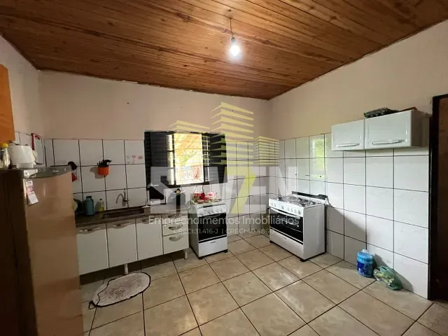 Sítio com 47000m² 5 quartos e 3 banheiros, à venda, no bairro Jardim Vitoria em Arealva