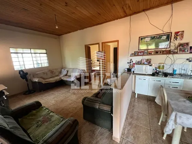 Sítio com 47000m² 5 quartos e 3 banheiros, à venda, no bairro Jardim Vitoria em Arealva