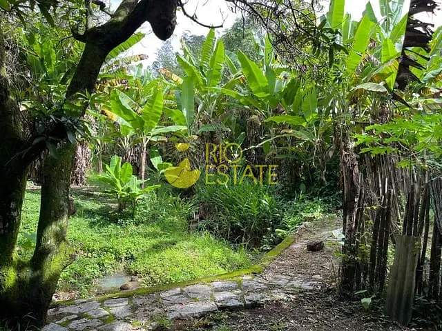 Sítio com 7500m² 3 quartos e 2 banheiros, à venda, no bairro Country Clube em Itatiaia