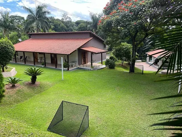 Sítio com 48000m² 4 quartos e 5 banheiros, à venda, no bairro Traviú em Jundiaí