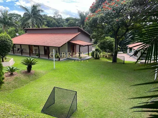 Sítio com 48000m² 4 quartos e 5 banheiros, à venda, no bairro Traviú em Jundiaí