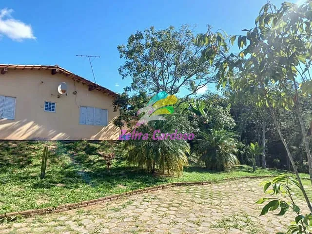Sítio com 2000m² 4 quartos e 6 banheiros, à venda, no bairro Condomínio Vale do Ouro em Ribeirão das Neves
