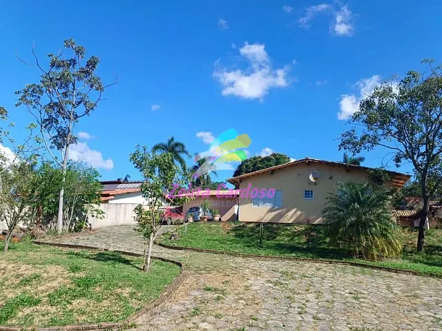 Sítio com 2000m² 4 quartos e 6 banheiros, à venda, no bairro Condomínio Vale do Ouro em Ribeirão das Neves
