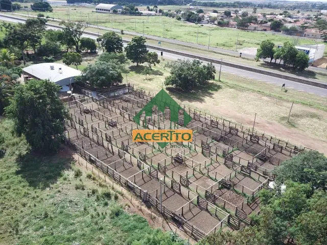 Sítio com 121000m², à venda, no bairro São Rafael em Araçatuba