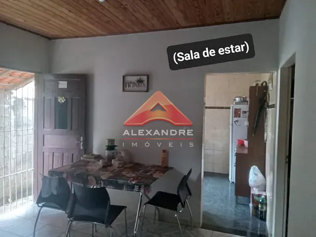 Casa com 375m² 4 quartos e 1 banheiro, à venda, no bairro Chácaras Pousada do Vale em São José dos Campos