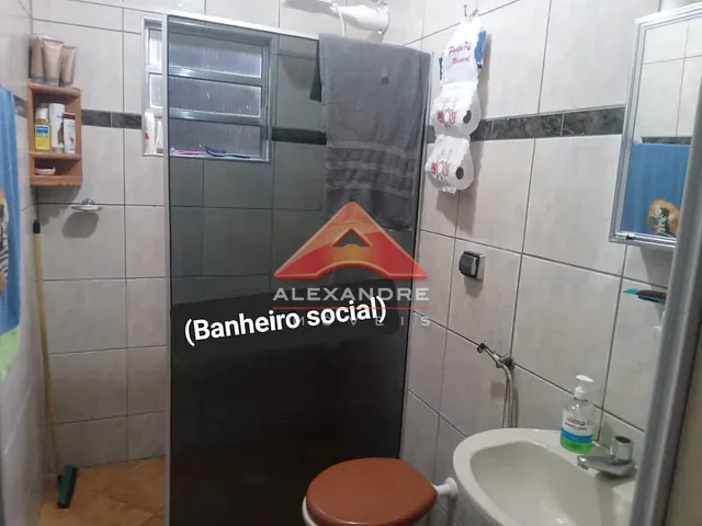 Casa com 375m² 4 quartos e 1 banheiro, à venda, no bairro Chácaras Pousada do Vale em São José dos Campos