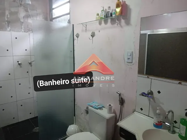 Casa com 375m² 4 quartos e 1 banheiro, à venda, no bairro Chácaras Pousada do Vale em São José dos Campos