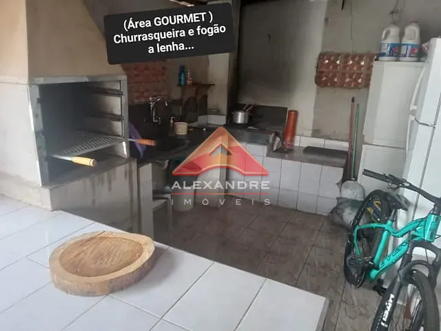 Casa com 375m² 4 quartos e 1 banheiro, à venda, no bairro Chácaras Pousada do Vale em São José dos Campos