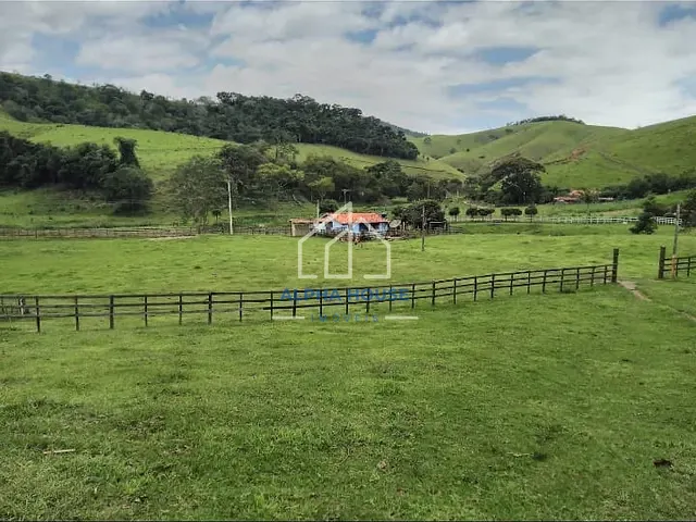 Sítio com 204m² 3 quartos e 2 banheiros, à venda, no bairro Catioquinha em Cunha
