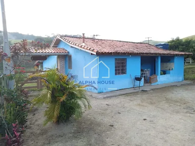 Sítio com 204m² 3 quartos e 2 banheiros, à venda, no bairro Catioquinha em Cunha