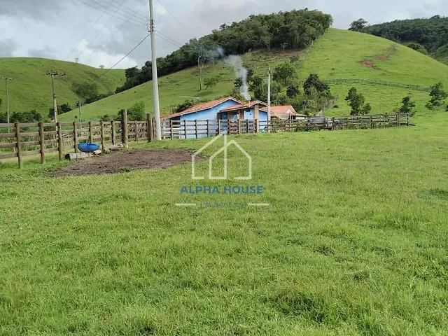Sítio com 204m² 3 quartos e 2 banheiros, à venda, no bairro Catioquinha em Cunha