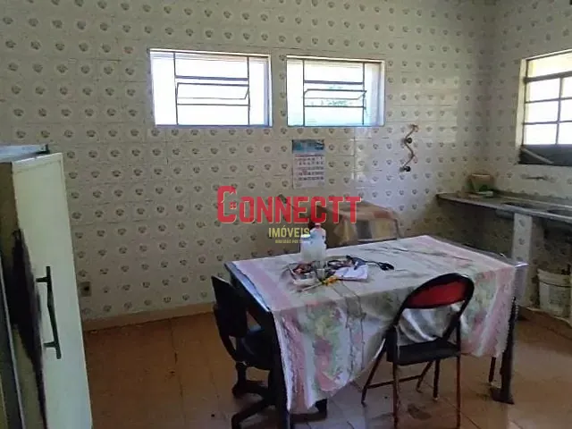 Sítio com 15000m² 4 quartos e 2 banheiros, à venda, no bairro Guatapará em Guatapará