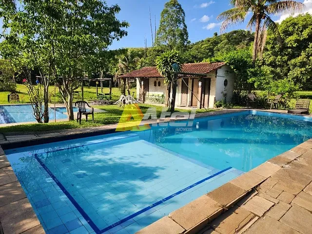 Sítio com 100000m², à venda, no bairro Chaperó em Seropédica