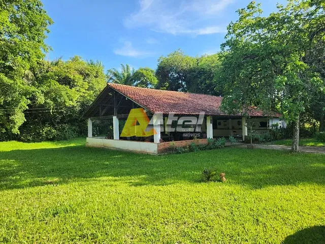 Sítio com 100000m², à venda, no bairro Chaperó em Seropédica