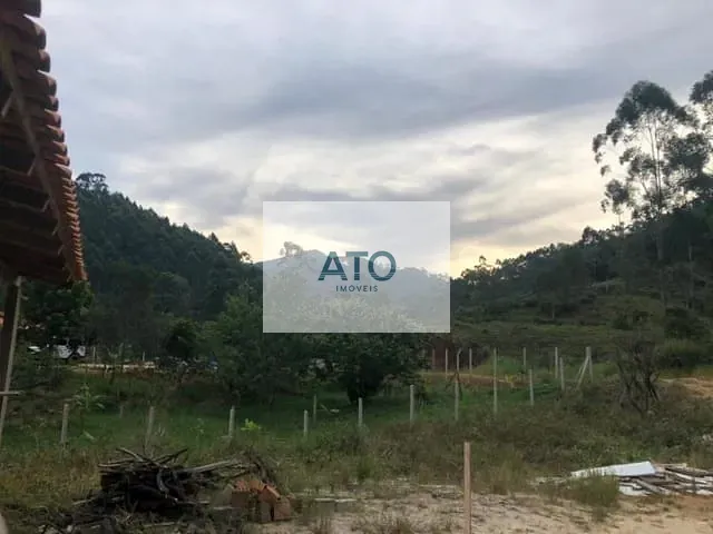 Sítio com 3850m² 3 quartos e 2 banheiros, à venda, no bairro CAMPO NOVO em Tijucas