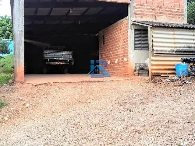 Sítio com 24200m² 5 quartos e 3 banheiros, à venda, no bairro Associação Bica D'agua em Itapira