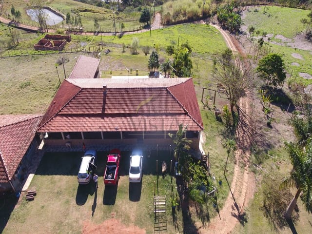 Foto do Sítio - Sítio à venda  com área gourmet, 5 Quartos, 1 Suite, 25000M², bairro Barrocão, Joanópolis - SP. | Boa Vista Imóveis
