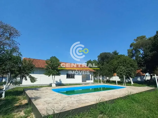 Sítio com 2400m² 3 quartos e 4 banheiros, à venda, no bairro Retiro em Itaboraí