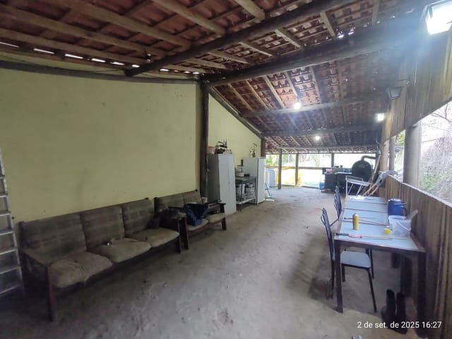 Sítio com 31000m² 4 quartos e 1 banheiro, à venda, no bairro Centro em Salesópolis