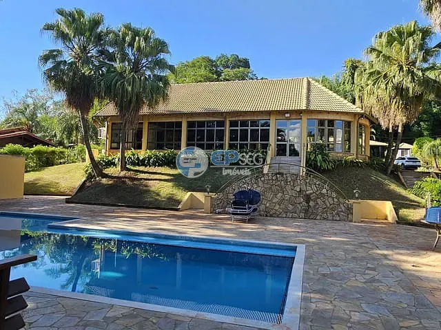 Sítio com 245670m² 8 quartos e 5 banheiros, à venda, no bairro Conjunto Habitacional Violim em Londrina