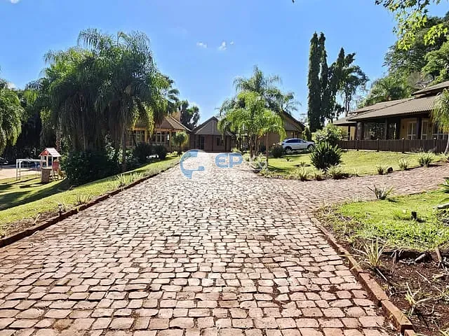 Sítio com 245670m² 8 quartos e 5 banheiros, à venda, no bairro Conjunto Habitacional Violim em Londrina