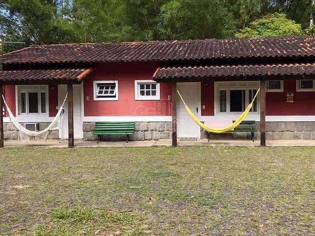 Sítio com 104000m² 15 quartos e 15 banheiros, à venda, no bairro Iconha em Guapimirim