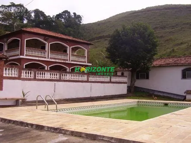 Sítio com 312180m² 4 quartos e 2 banheiros, à venda, no bairro Condomínio Residencial Colinas do Paratehy em São José dos Campos