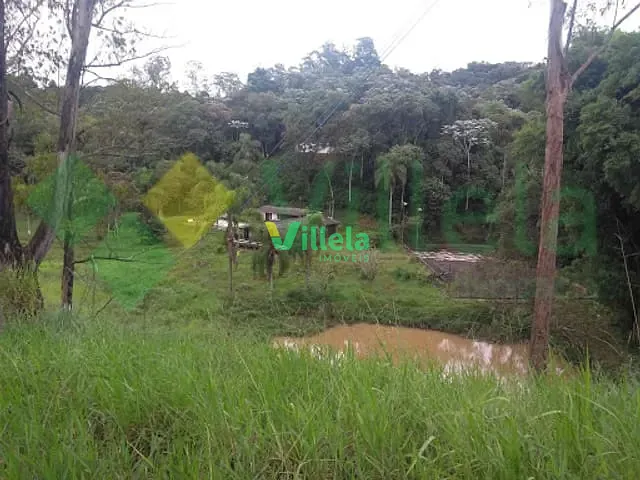 Sítio à venda, no bairro Merenda em Itaquaquecetuba