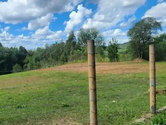 Sítio à venda, no bairro Itaqui de Cima em Campo Largo