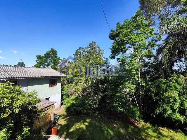 Sítio com 84m² 3 quartos e 1 banheiro, à venda, no bairro Vila Jacob Biezus em Concórdia