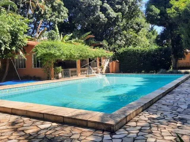 Sítio 3 quartos e 3 banheiros, à venda, no bairro Vale da Figueira (Ponta Negra) em Maricá