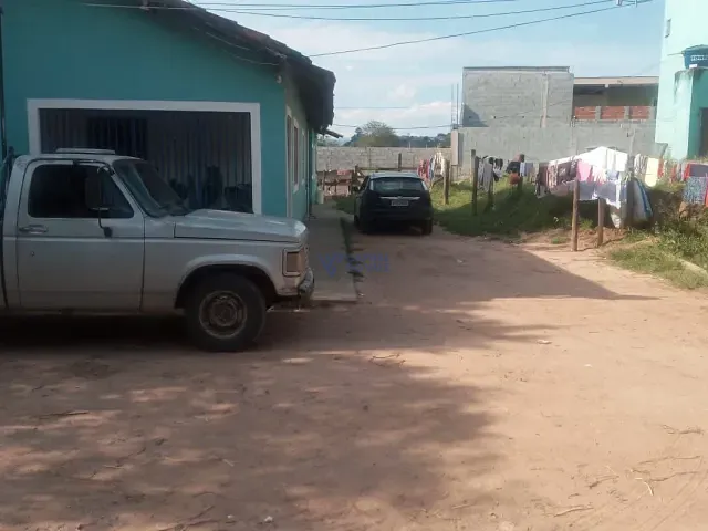 Sítio com 2800m² 2 quartos e 1 banheiro, à venda, no bairro Chácaras Araújo I em São José dos Campos