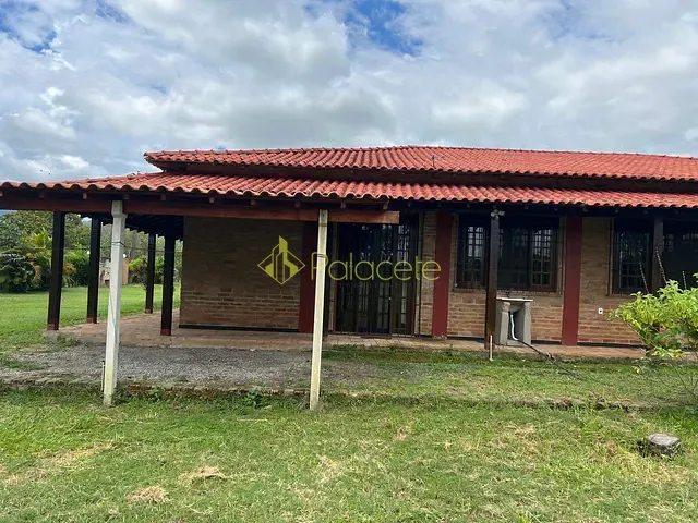 Sítio com 20000m² 4 quartos e 3 banheiros, à venda, no bairro Ribeirão Grande em Pindamonhangaba