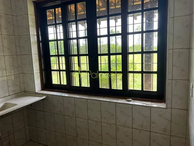 Sítio com 20000m² 4 quartos e 3 banheiros, à venda, no bairro Ribeirão Grande em Pindamonhangaba