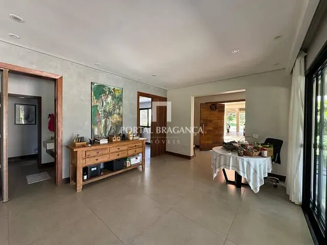Sítio com 96800m² 5 quartos e 7 banheiros, à venda, no bairro Mãe dos Homens em Bragança Paulista
