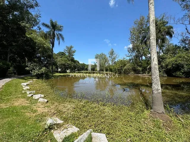 Sítio com 96800m² 5 quartos e 7 banheiros, à venda, no bairro Mãe dos Homens em Bragança Paulista