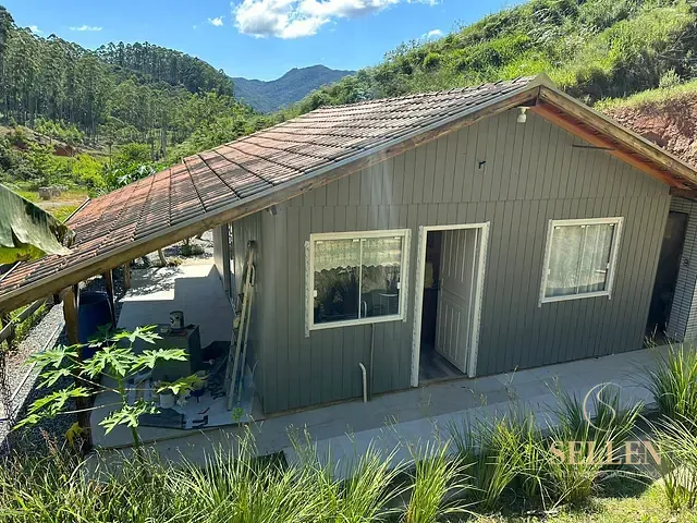 Sítio com 48m² 2 quartos e 2 banheiros, à venda, no bairro Bairro Oliveira em Tijucas