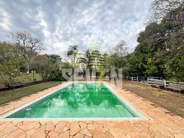 Sítio com 329362m² 5 quartos e 4 banheiros, à venda, no bairro Área Rural de Bauru em Bauru