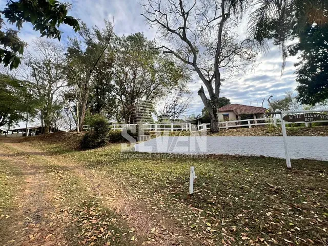 Sítio com 329362m² 5 quartos e 4 banheiros, à venda, no bairro Área Rural de Bauru em Bauru