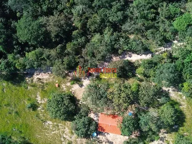 Sítio com 20000m² 2 quartos e 2 banheiros, à venda, no bairro Área Rural de Esmeraldas em Esmeraldas