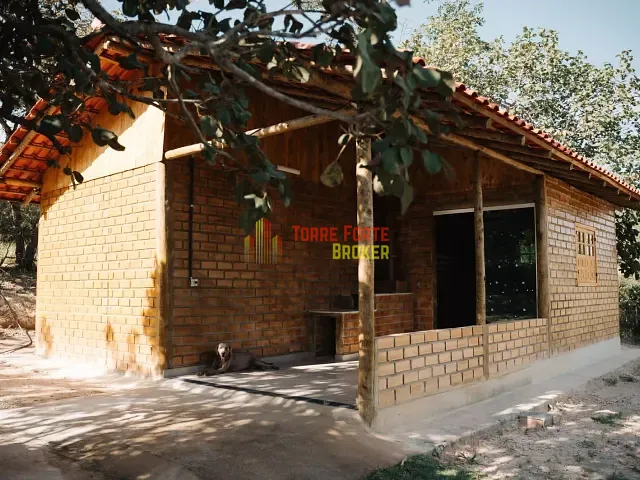 Sítio com 20000m² 2 quartos e 2 banheiros, à venda, no bairro Área Rural de Esmeraldas em Esmeraldas