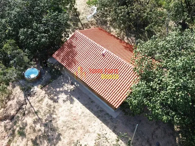 Sítio com 20000m² 2 quartos e 2 banheiros, à venda, no bairro Área Rural de Esmeraldas em Esmeraldas