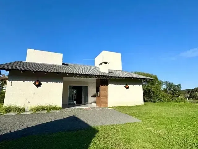Sítio com 230m² 3 quartos e 3 banheiros, à venda, no bairro Rural em Irati