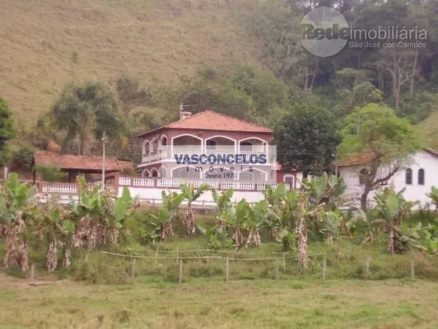 Sítio com 1252m² 4 quartos e 3 banheiros, à venda, no bairro Condomínio Residencial Jaguary em São José dos Campos