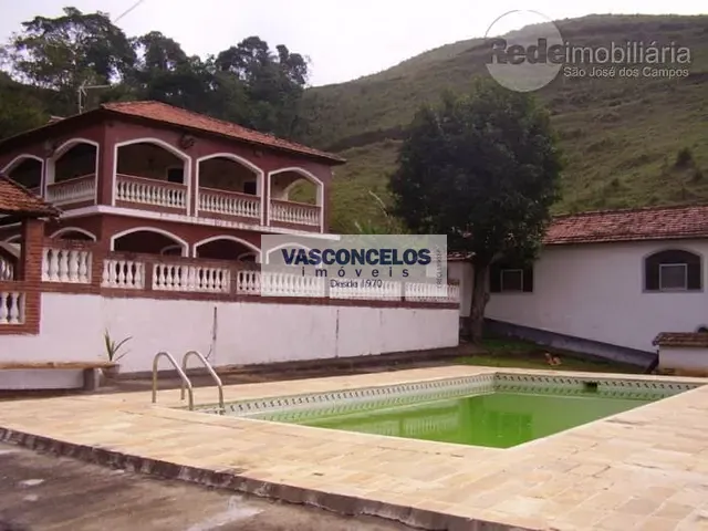 Sítio com 1252m² 4 quartos e 3 banheiros, à venda, no bairro Condomínio Residencial Jaguary em São José dos Campos