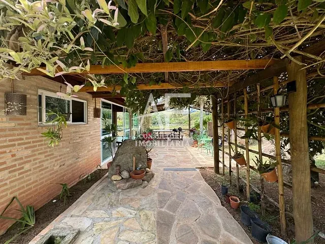 Sítio com 20000m² 2 quartos e 1 banheiro, à venda, no bairro Pinheirinho em Tremembé